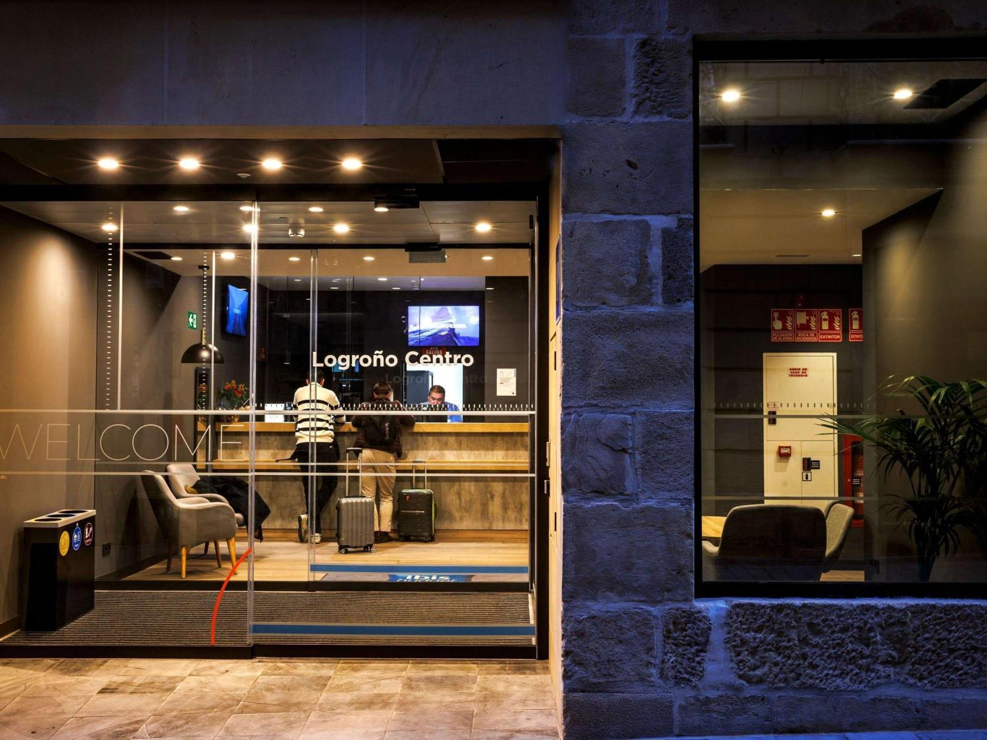 Ibis Budget Logrono Centro Exterior foto